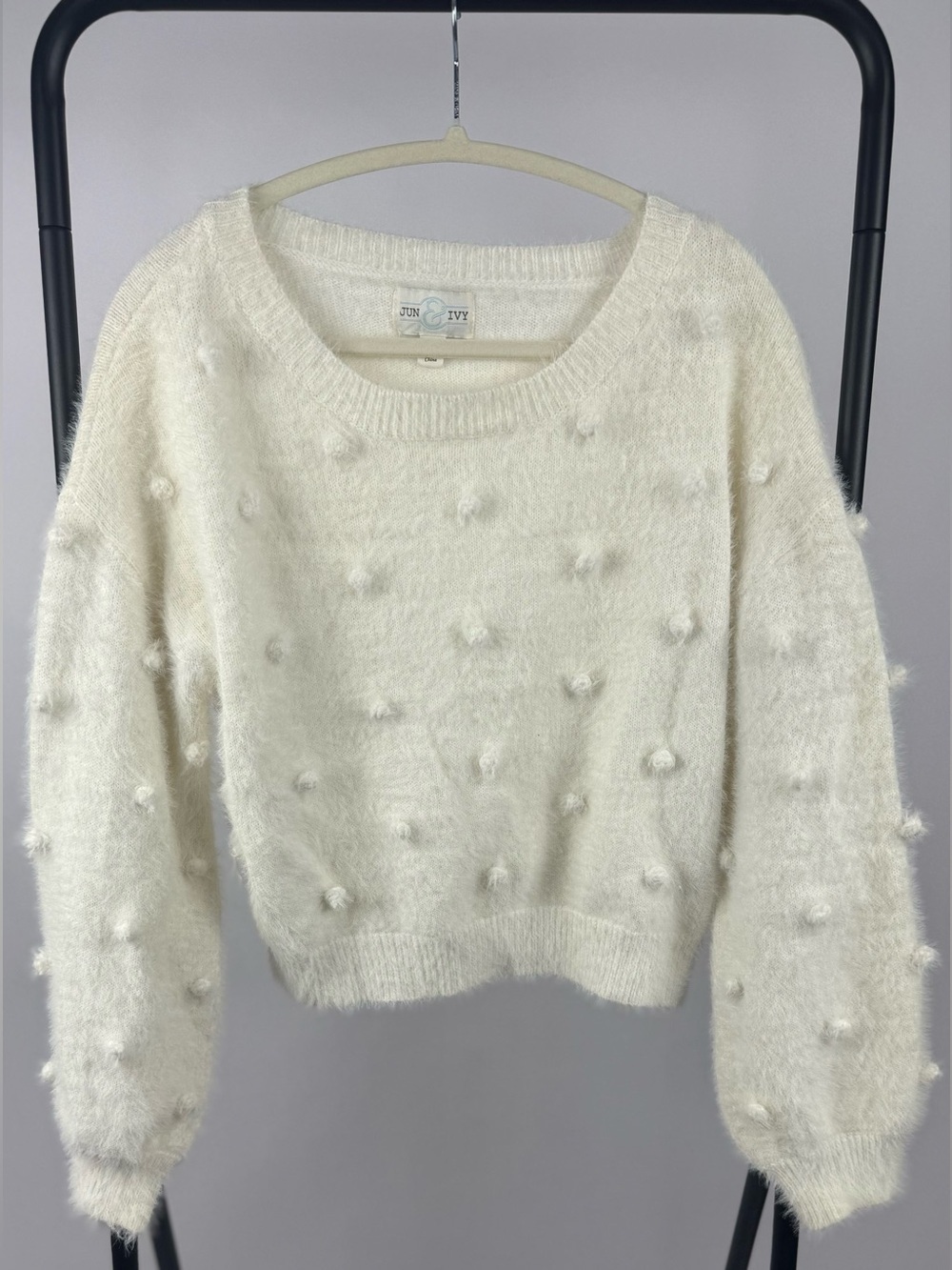 Jun & Ivy Ivory Pom Pom Fuzzy Sweater Womens Small Balloon Sleeve Cozy Knit - Picture 2 of 5